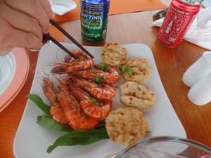 Fresh shrimp and squid cakes. :p